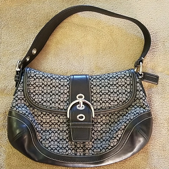 Coach Handbags - Coach small shoulder bag